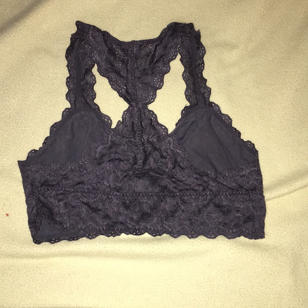 Bralettes - Picture 2 of 4